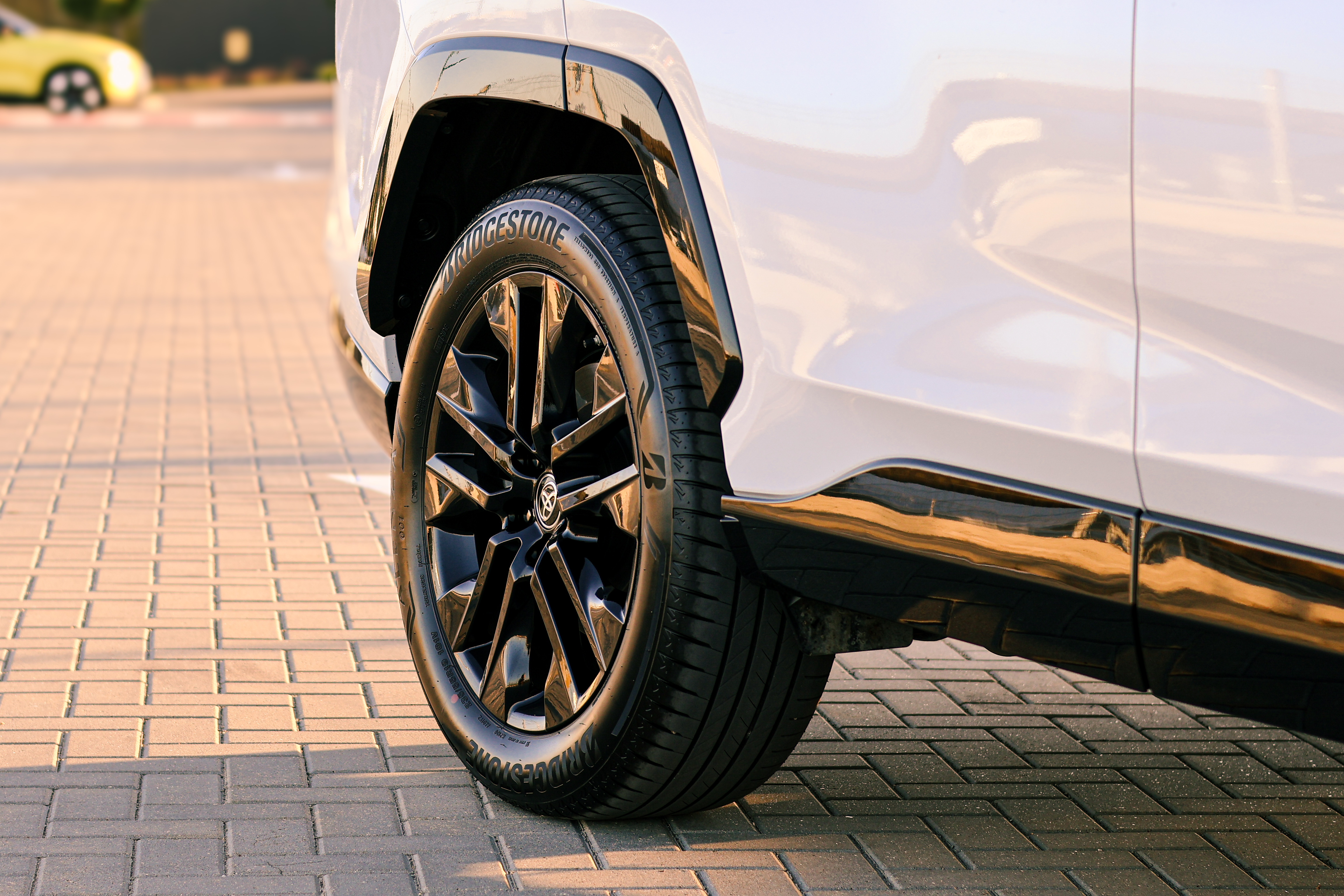 Toyota RAV4 2025 - Imagine 4